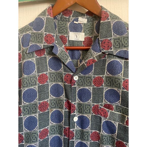 Vintage 80's VALENTINO Celtic Knot Printed Short Sleeve Shirt Men's Medium - Picture 6 of 6